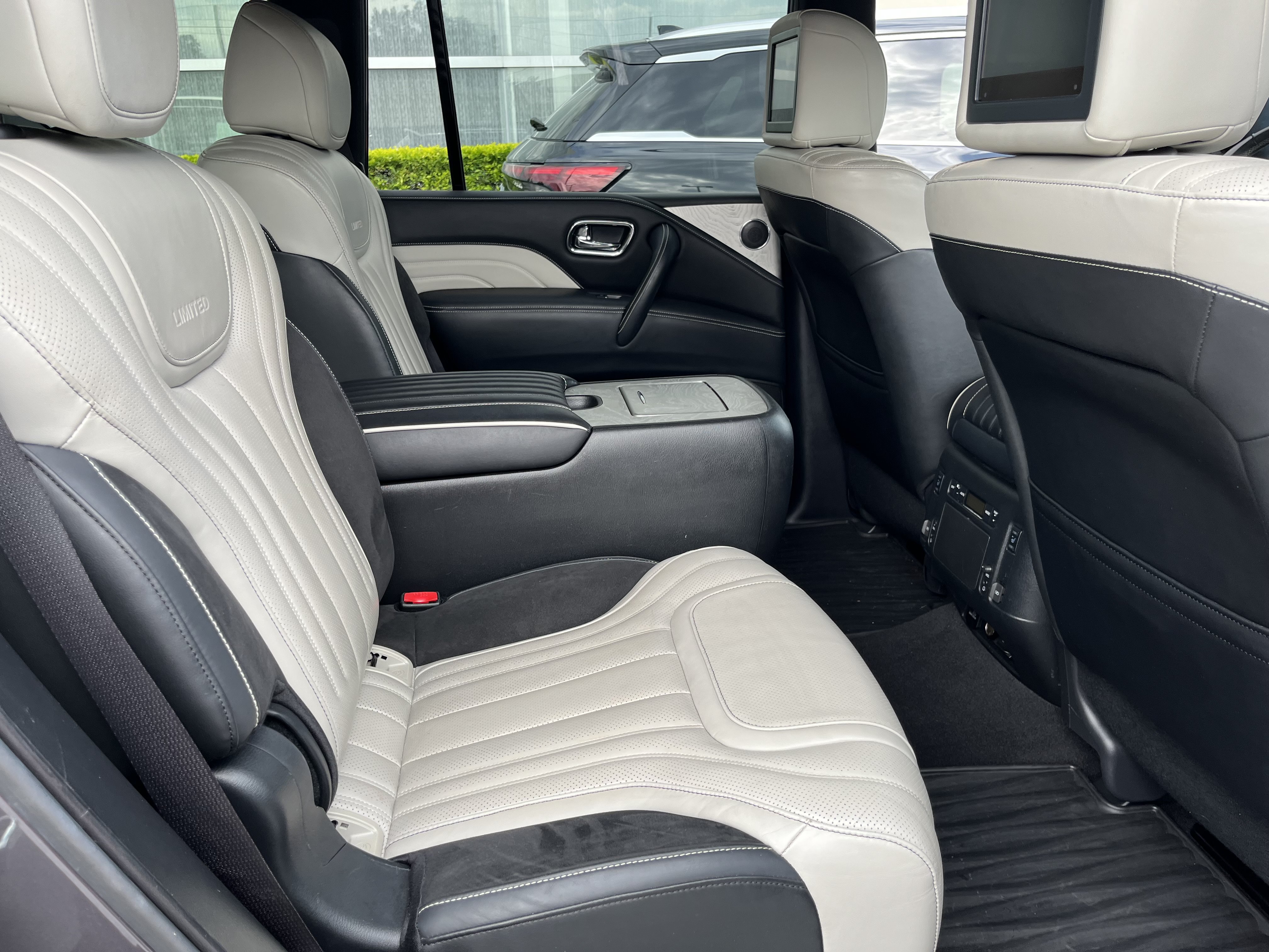 Certified 2019 INFINITI QX80 Limited w/ All-Season Package AWD/4WD image 22