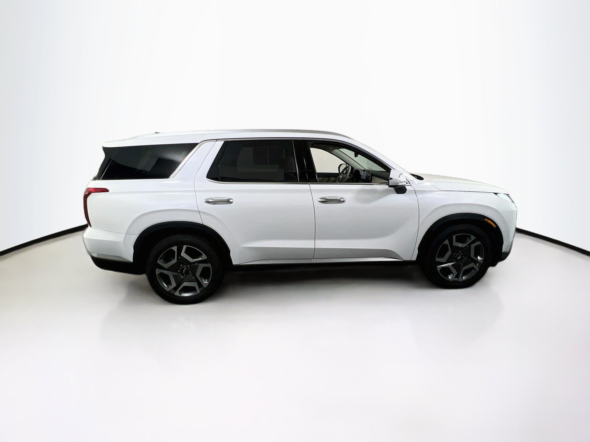 Used 2023 Hyundai Palisade Limited AWD/4WD image 4