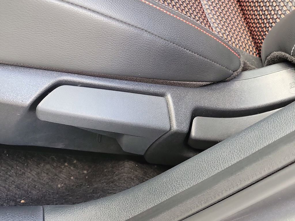 New 2025 Nissan Kicks SR image 26
