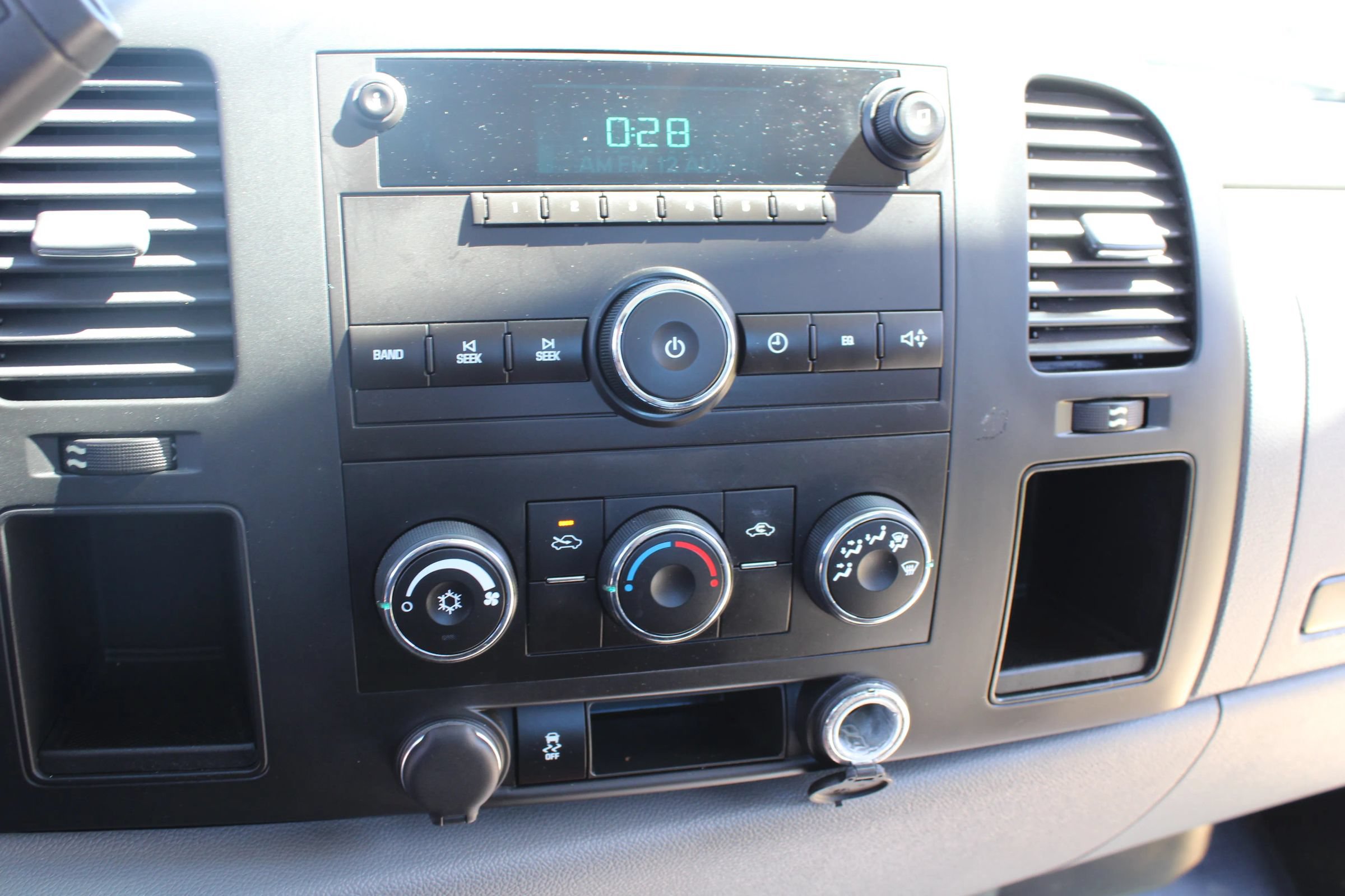 Used 2013 Chevrolet Silverado 1500 W/T RWD image 15