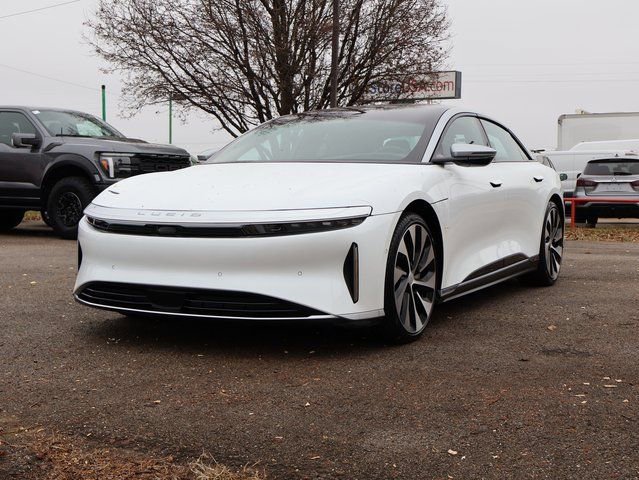 Used 2022 Lucid Air Grand Touring image 4