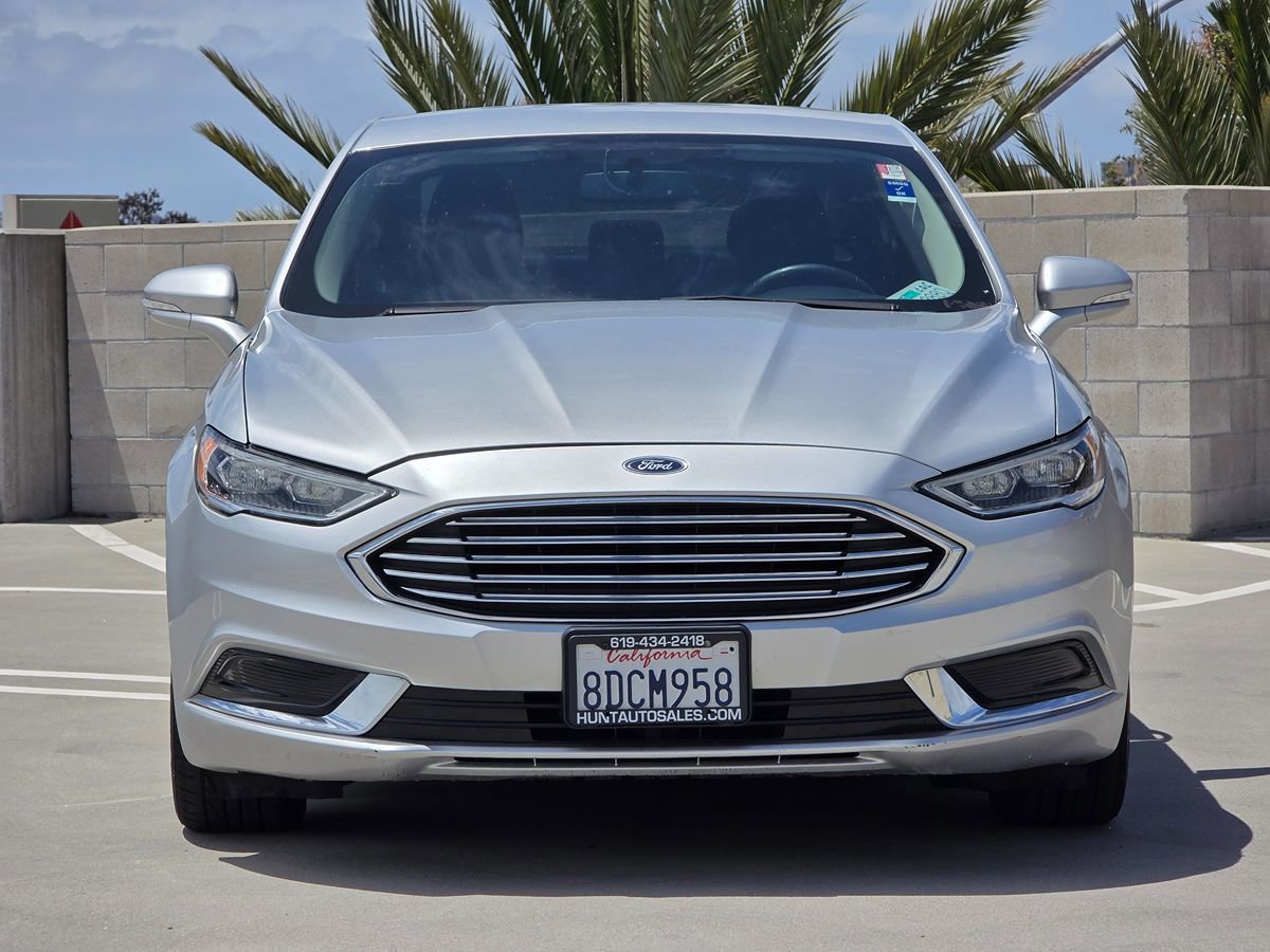 Used 2018 Ford Fusion Energi SE FWD image 2
