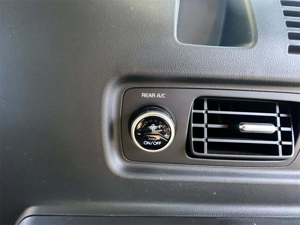 Used 2025 Hyundai Santa Fe XRT w/ Tow & Go Package image 39