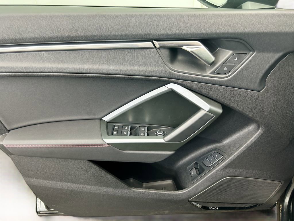 Used 2025 Audi Q3 2.0T Premium Plus w/ Premium Plus Package image 22