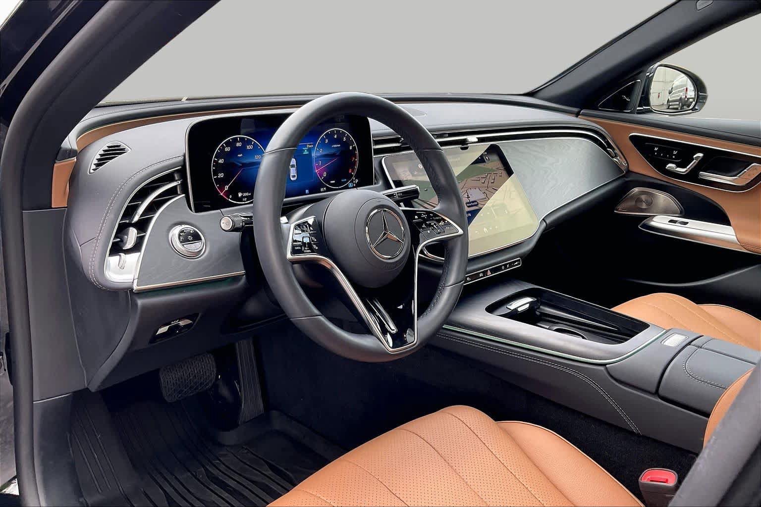 Used 2025 Mercedes-Benz E 350 4MATIC Sedan image 17