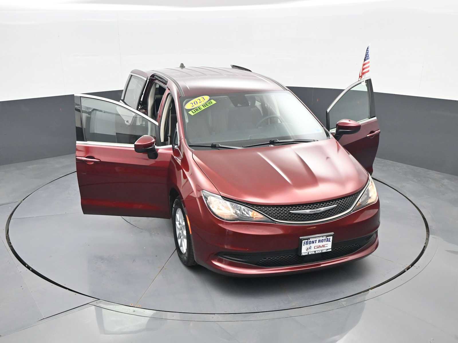 Used 2023 Chrysler Voyager LX FWD image 44