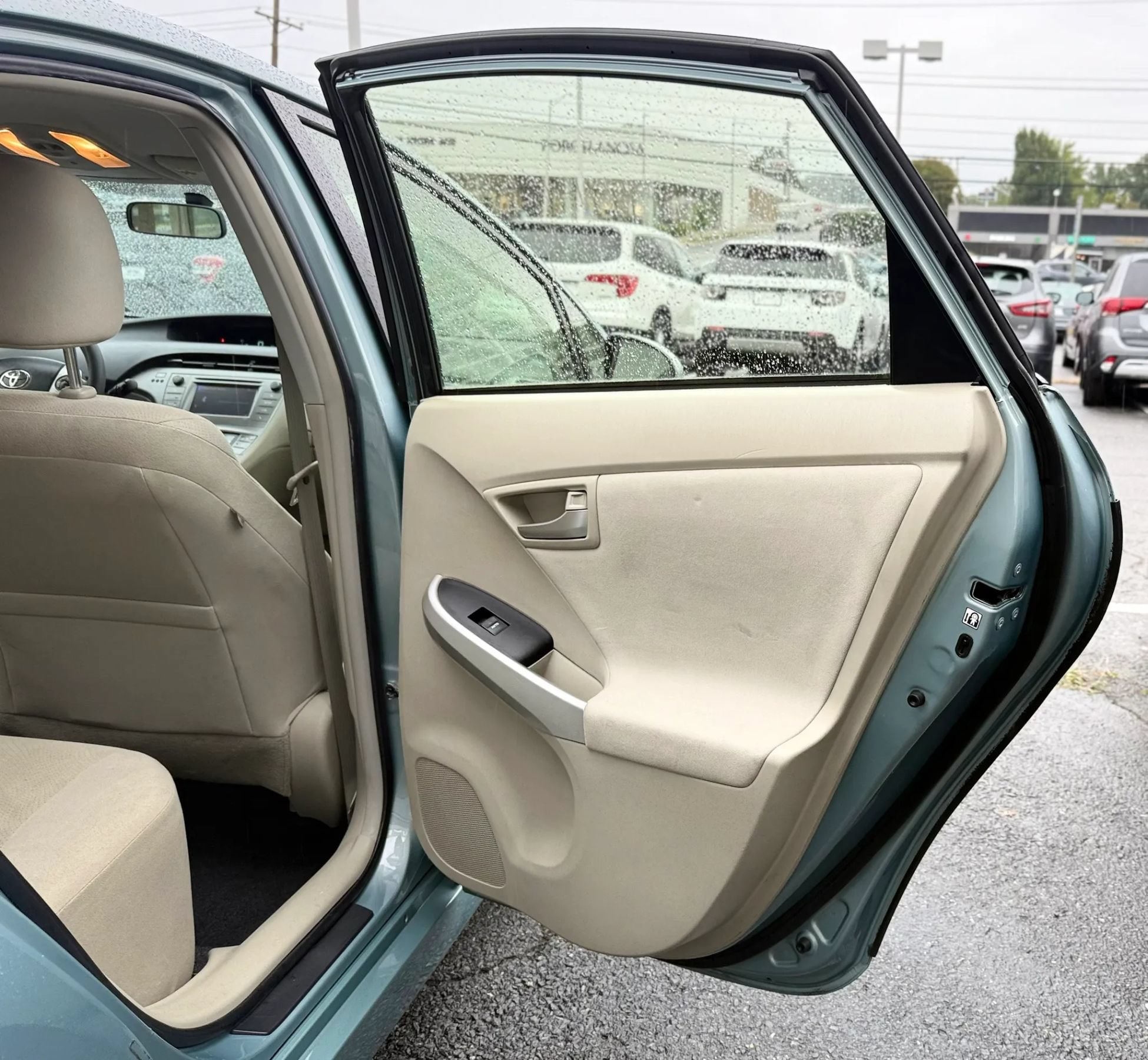 Used 2015 Toyota Prius Two FWD image 27