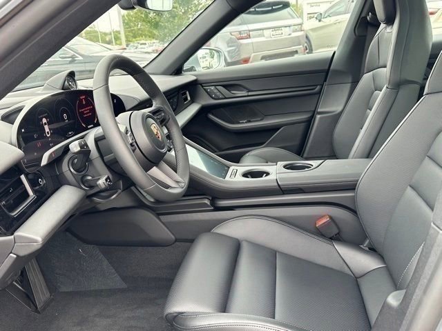 New 2023 Porsche Taycan image 21