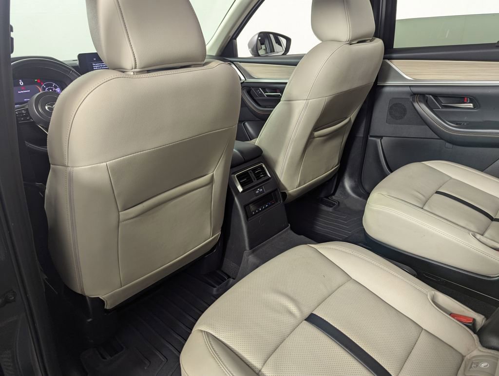 Used 2024 MAZDA CX-90 Plug-In Hybrid w/ Preferred image 31