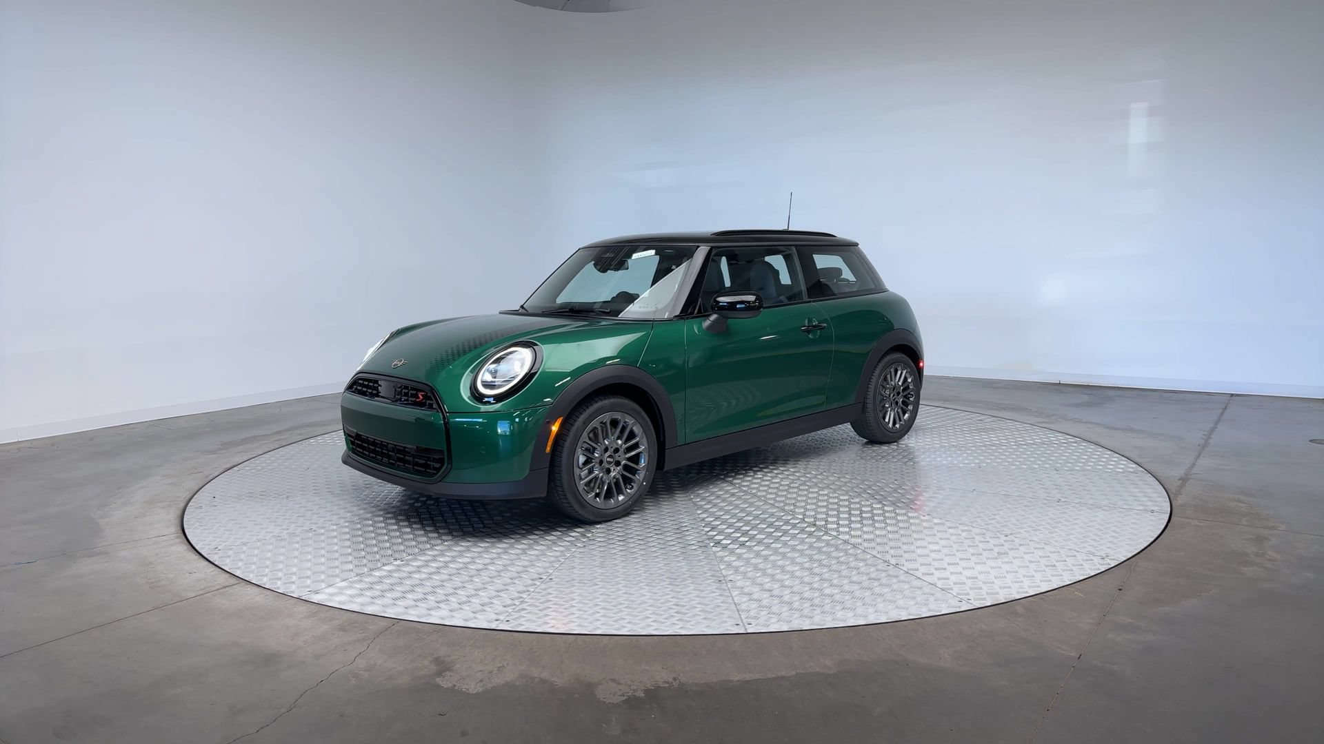 Used 2026 MINI Cooper S FWD image 7
