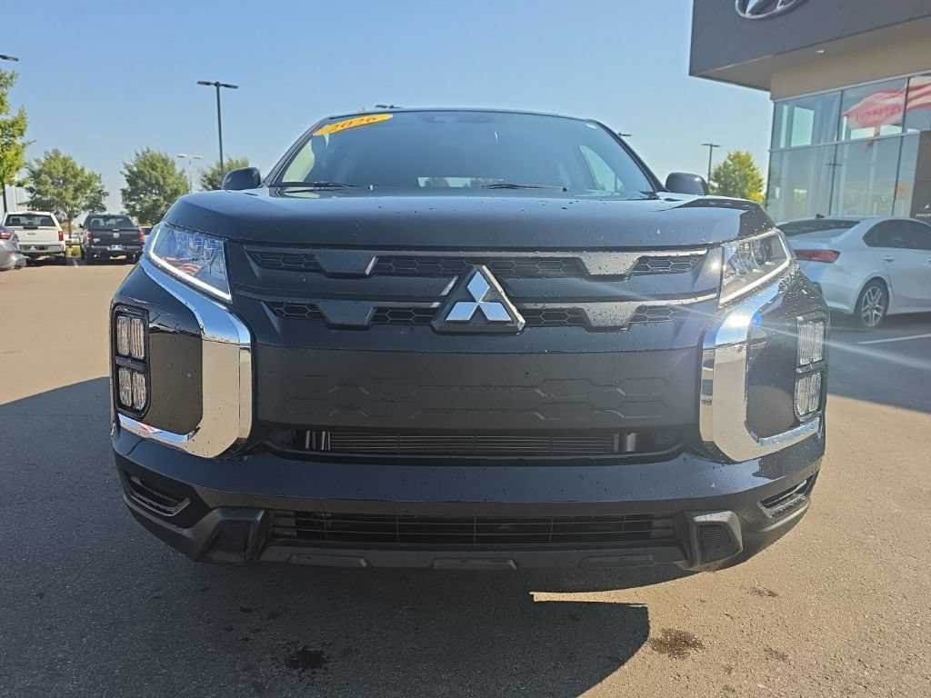 Used 2026 Mitsubishi Outlander Sport LE AWD/4WD image 3