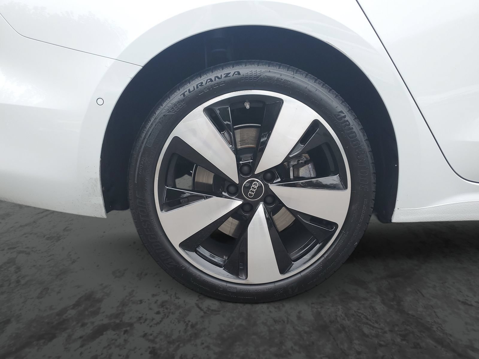 Used 2025 Audi A5 Premium Plus w/ Premium Plus AWD/4WD image 5