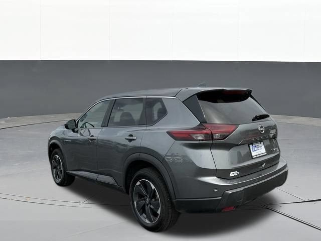Used 2024 Nissan Rogue SV AWD/4WD image 7