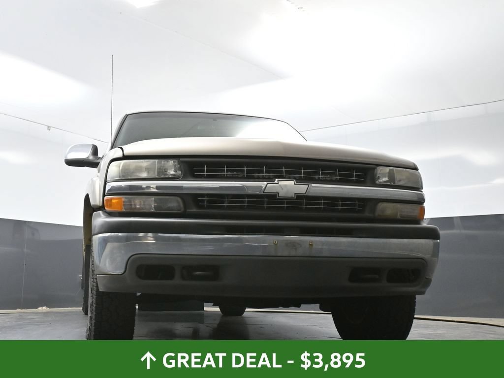 Used 2001 Chevrolet Silverado 1500 LS w/ Firm Ride Suspension Pkg AWD/4WD image 26