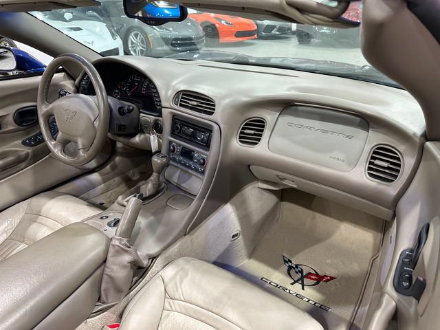 Used 2004 Chevrolet Corvette Convertible w/ Preferred Equipment Group RWD image 16