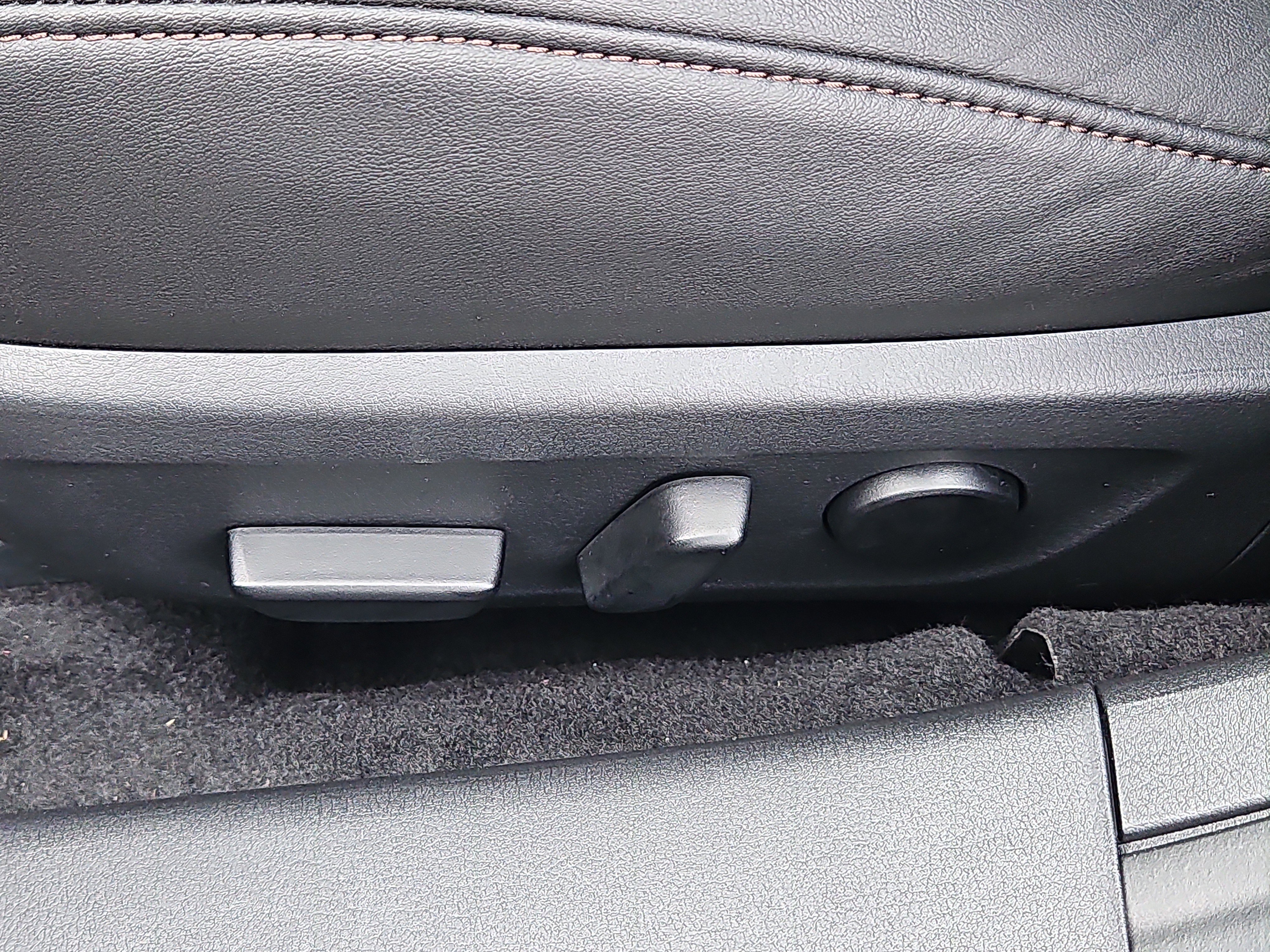 Certified 2025 MAZDA MAZDA3 s image 13