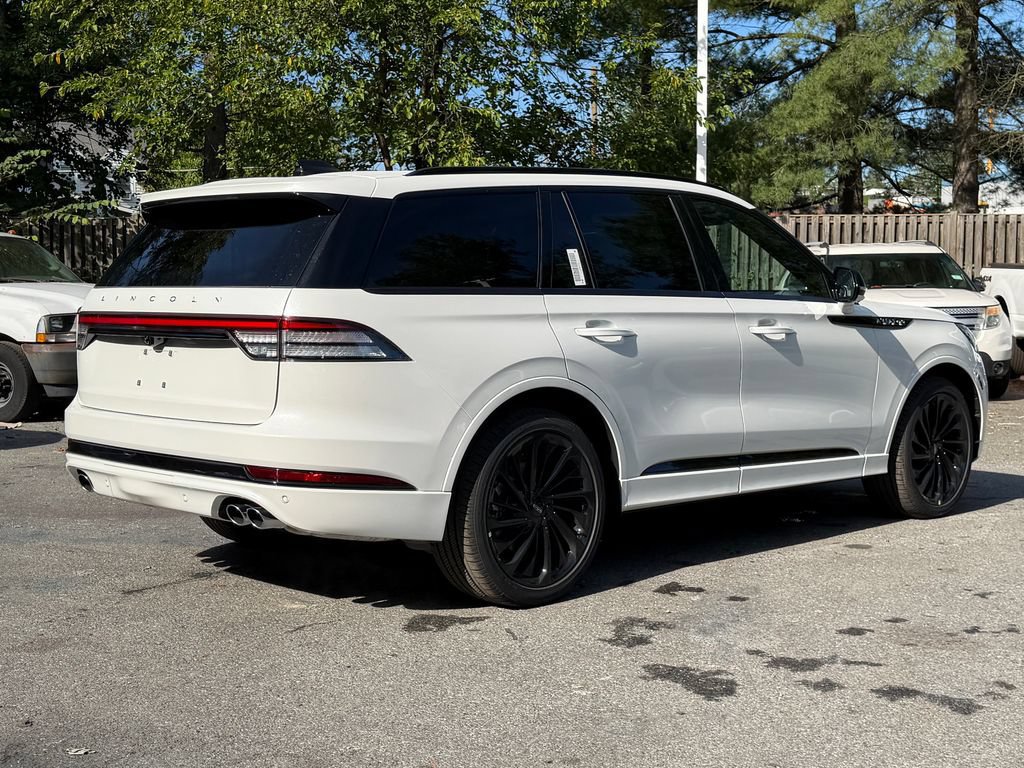 New 2027 Lincoln Aviator Reserve AWD/4WD image 6