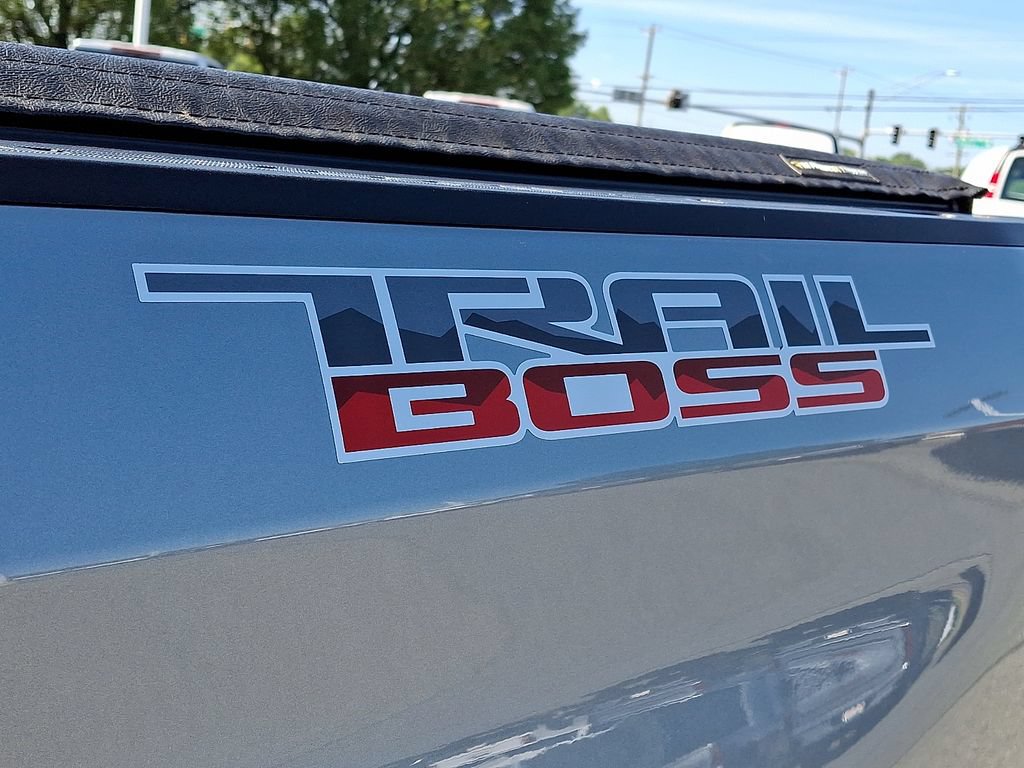 Used 2026 Chevrolet Silverado 1500 LT Trail Boss w/ LT Trail Boss Premium Package AWD/4WD image 35