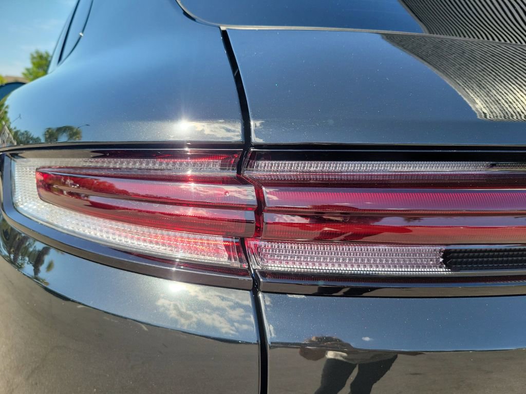 Certified 2025 Porsche Cayenne image 16