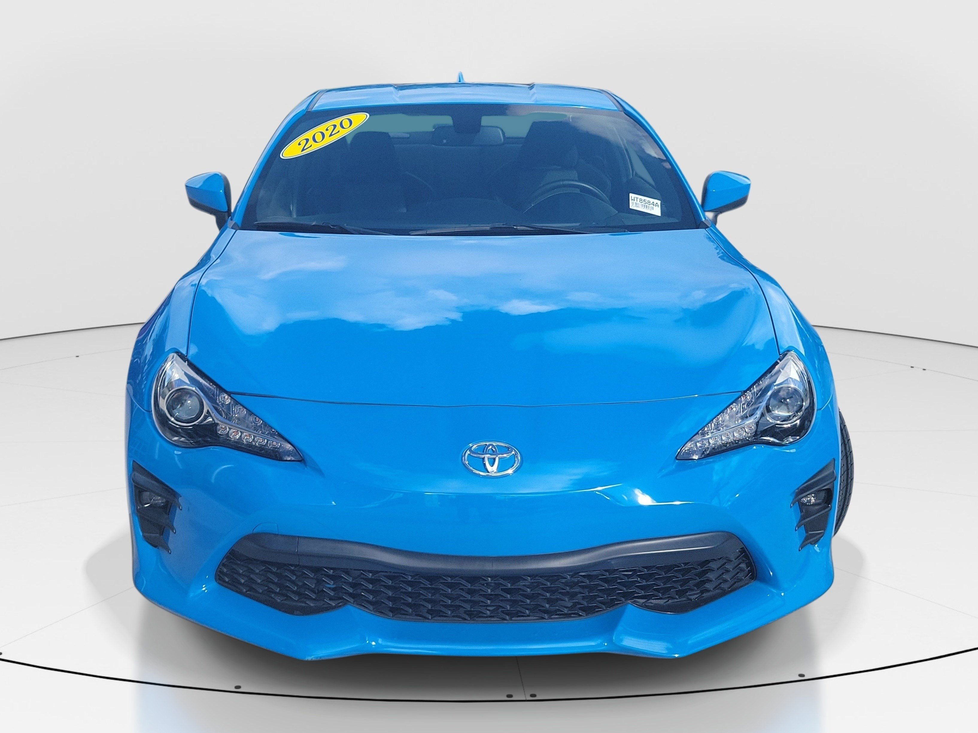 Used 2020 Toyota 86 RWD image 2