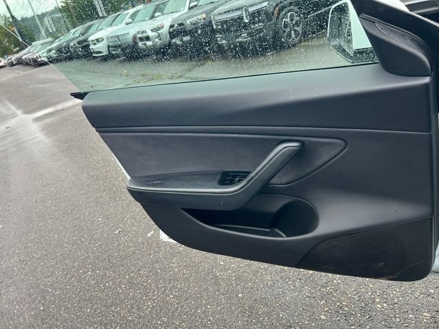 Used 2018 Tesla Model 3 Long Range RWD image 19