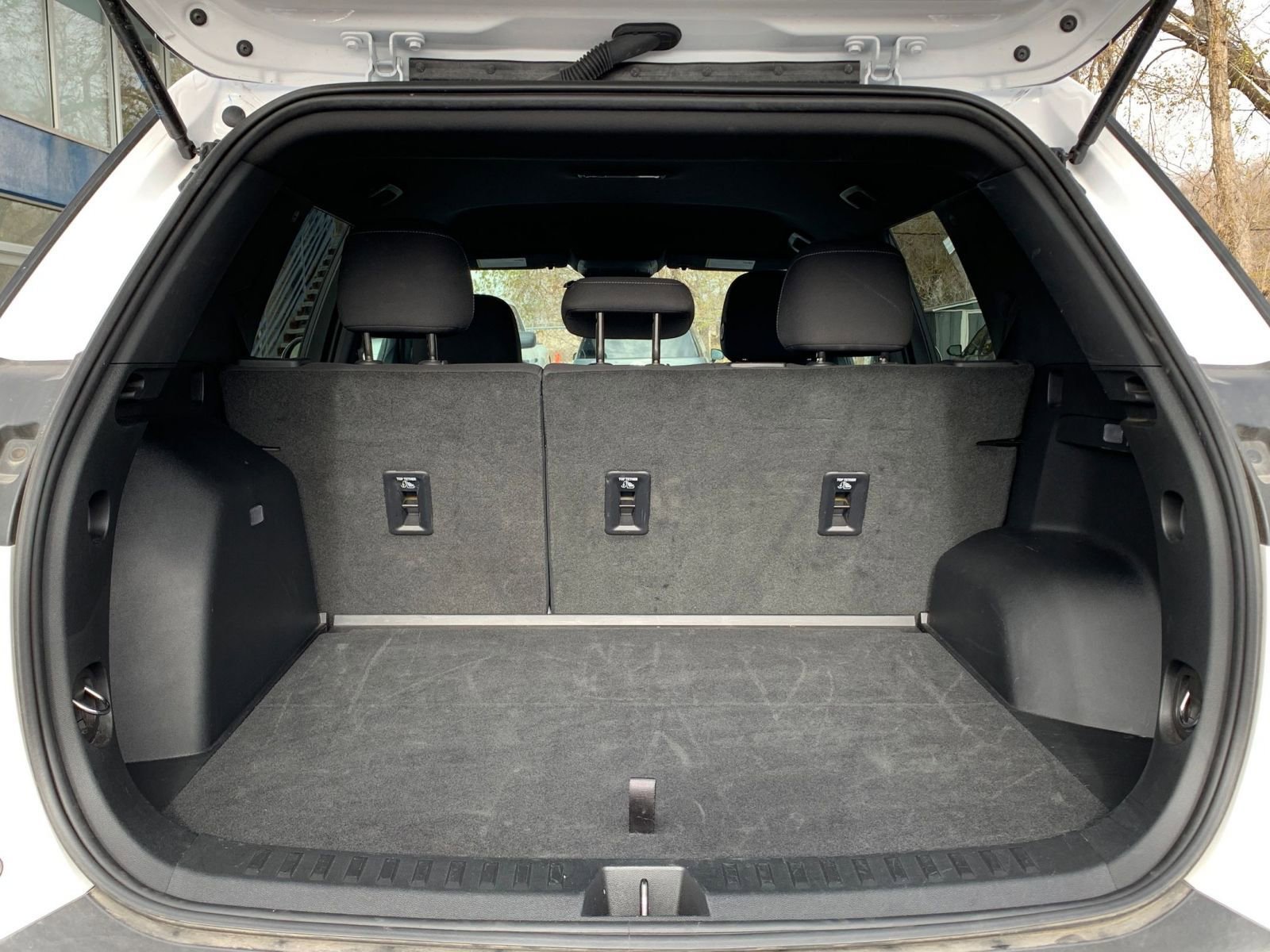 Used 2025 Chevrolet Equinox LT image 30