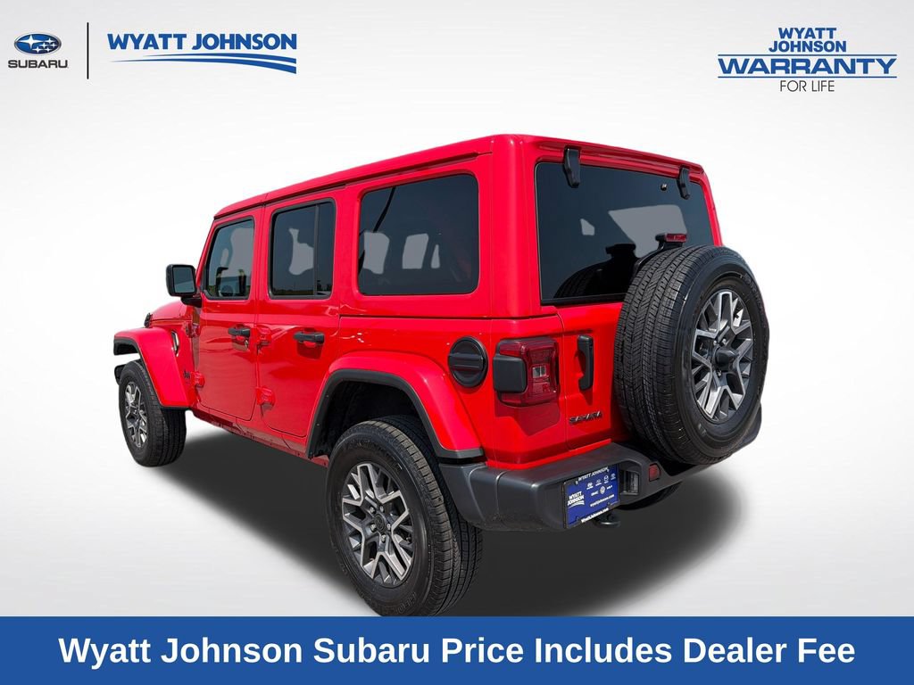 Used 2025 Jeep Wrangler Unlimited Sahara AWD/4WD image 6