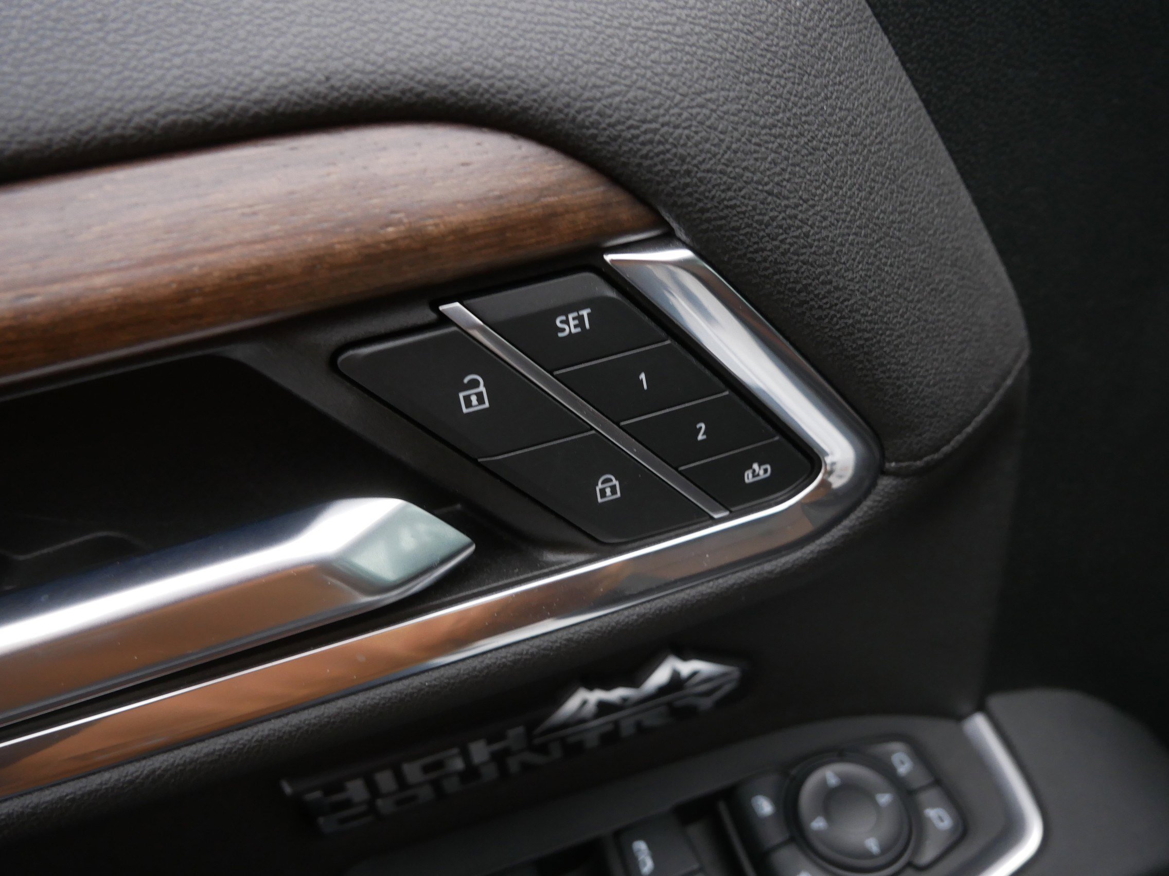 Used 2023 Chevrolet Silverado 1500 High Country w/ High Country Premium Package image 24