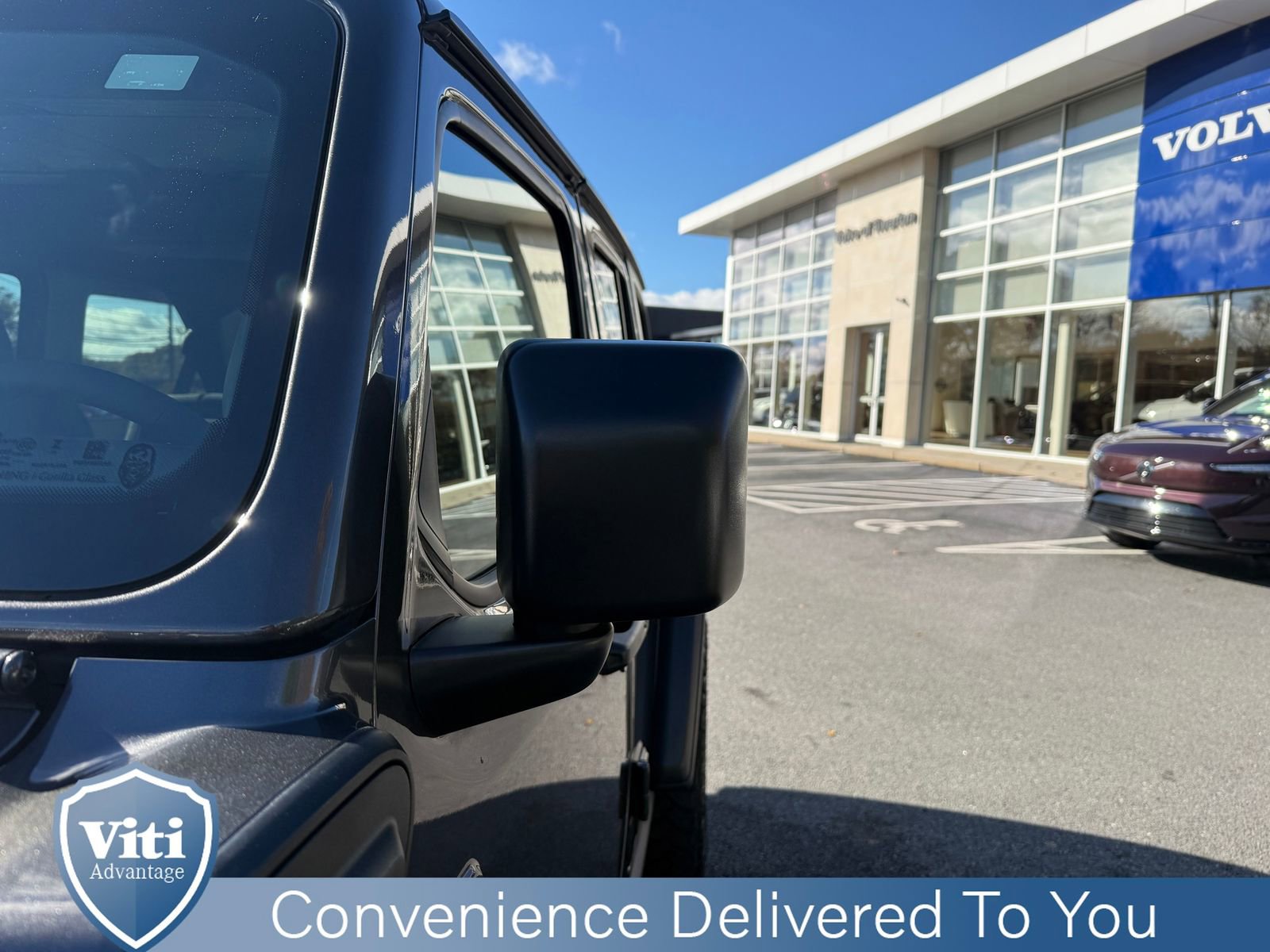 Used 2024 Jeep Wrangler Unlimited image 11