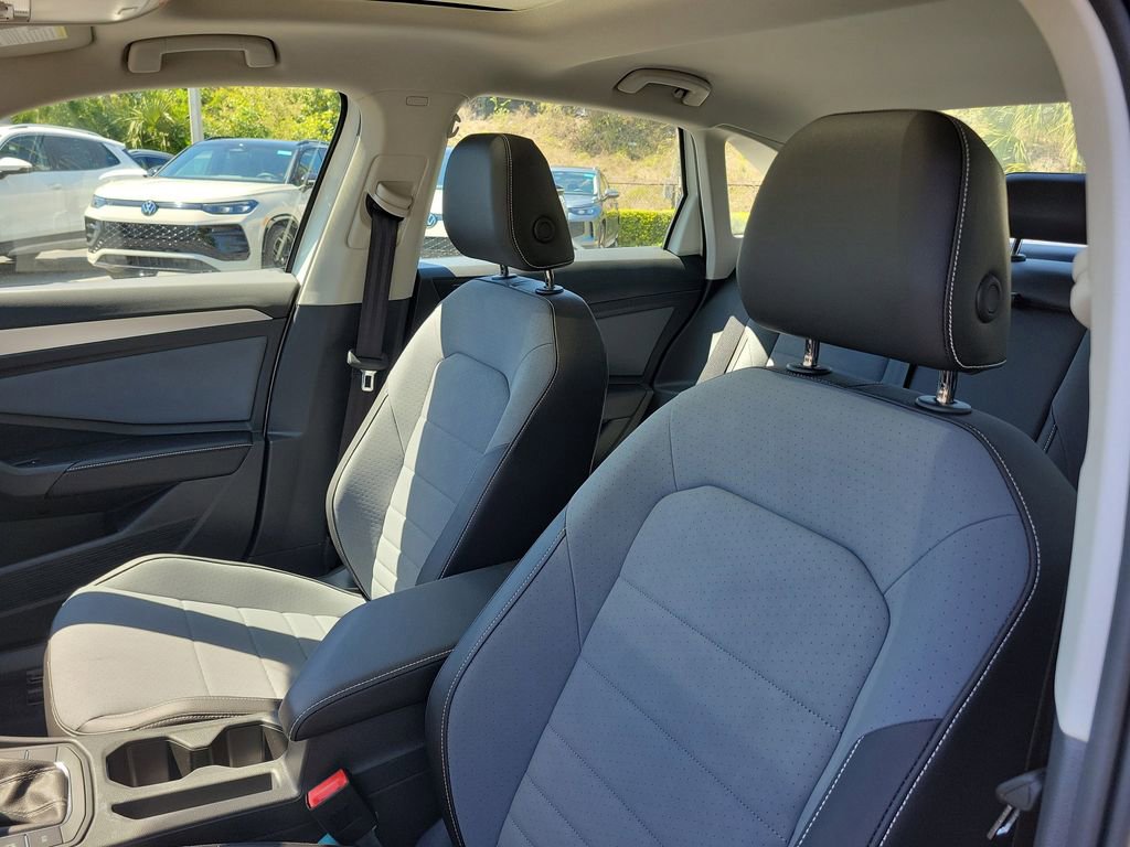 New 2026 Volkswagen Jetta SE image 15