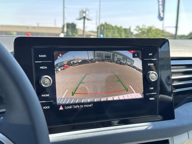 New 2026 Volkswagen Jetta SE FWD image 19