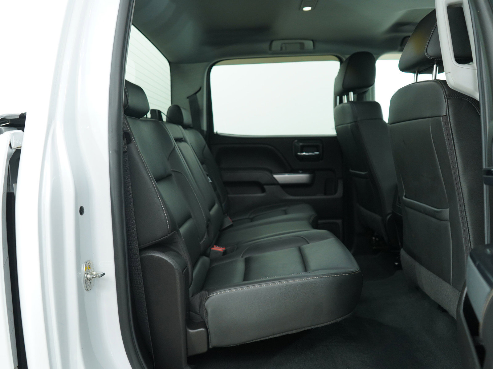 Used 2019 Chevrolet Silverado 2500 LTZ image 12