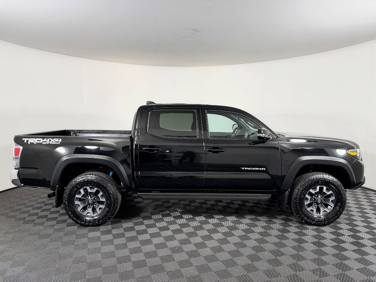 Used 2023 Toyota Tacoma TRD Off-Road AWD/4WD image 7