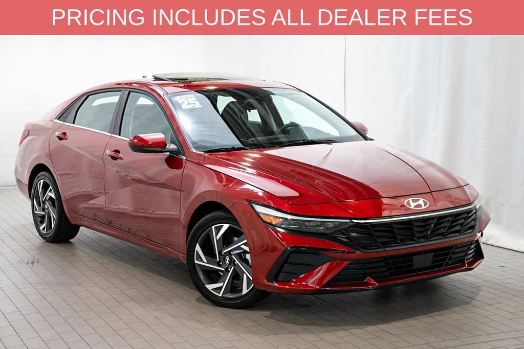 Used 2025 Hyundai Elantra SEL FWD image 1