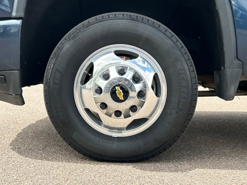 Used 2022 Chevrolet Silverado 3500 High Country w/ Safety Package II image 27