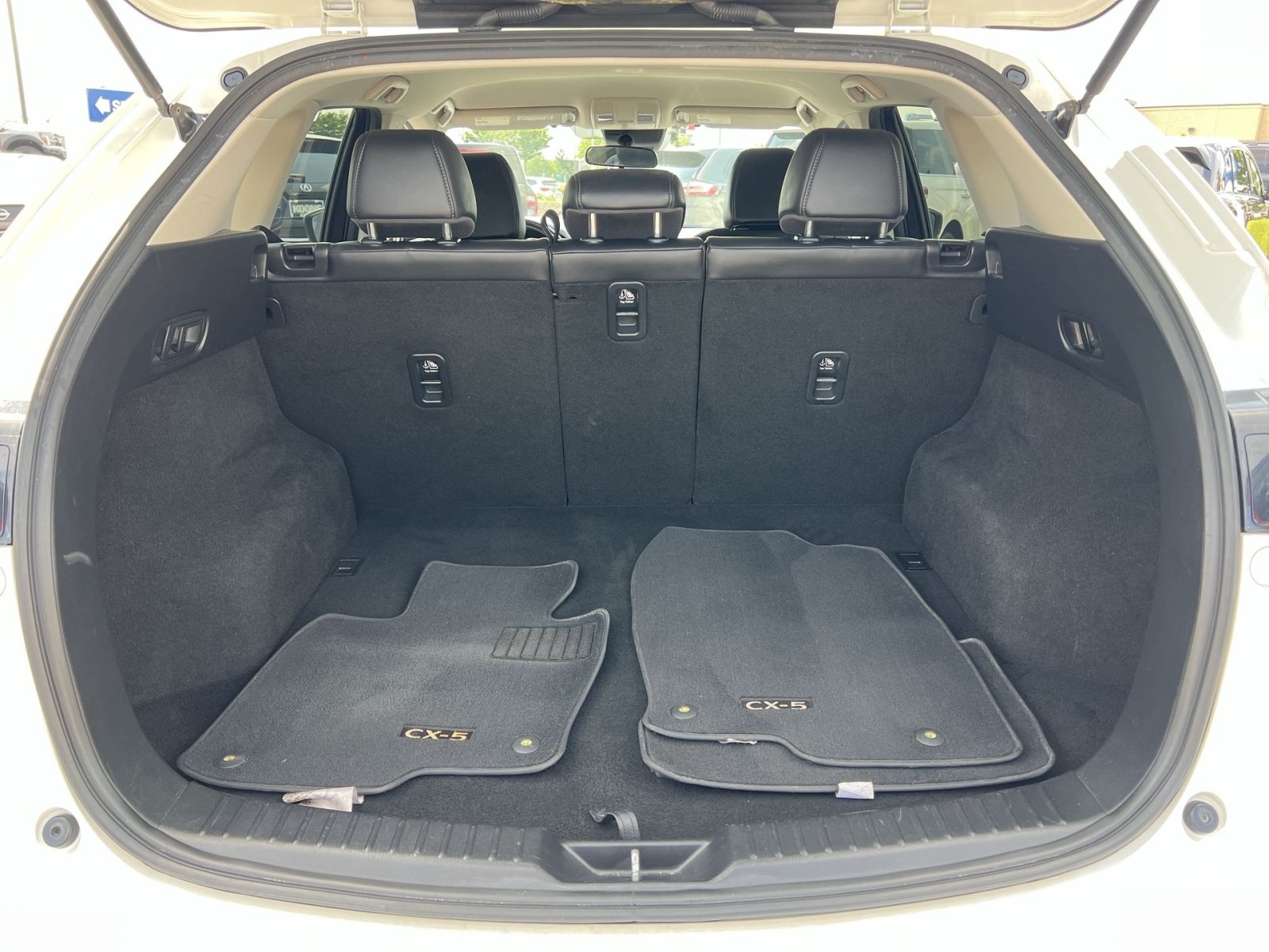 Used 2020 MAZDA CX-5 Touring FWD image 24
