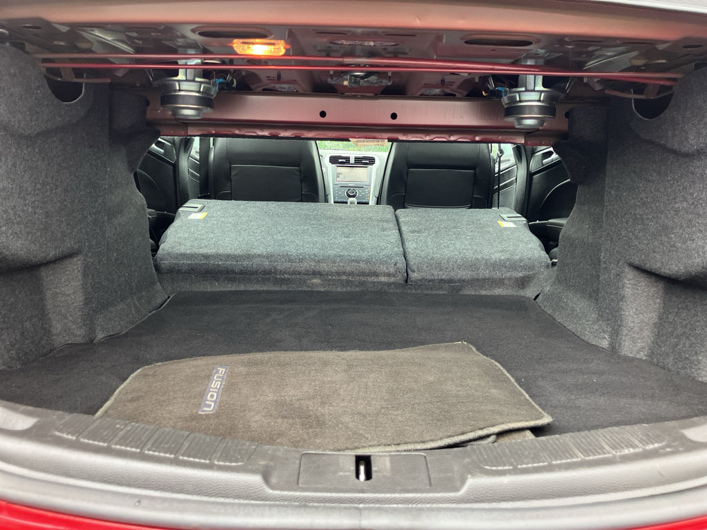 Used 2014 Ford Fusion Titanium FWD image 31