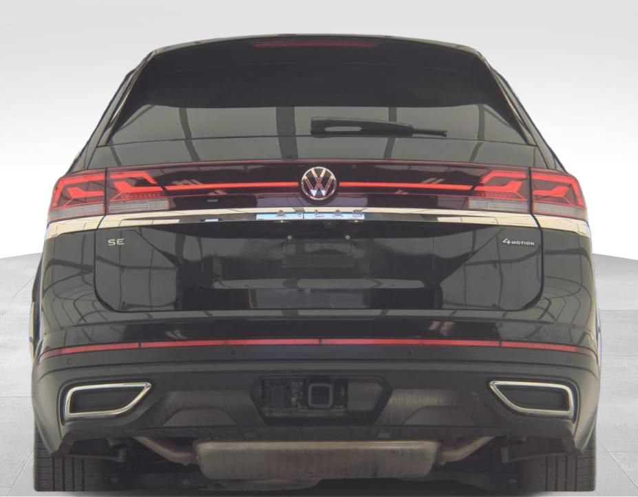 Used 2024 Volkswagen Atlas SE w/ Panoramic Sunroof Package AWD/4WD image 11