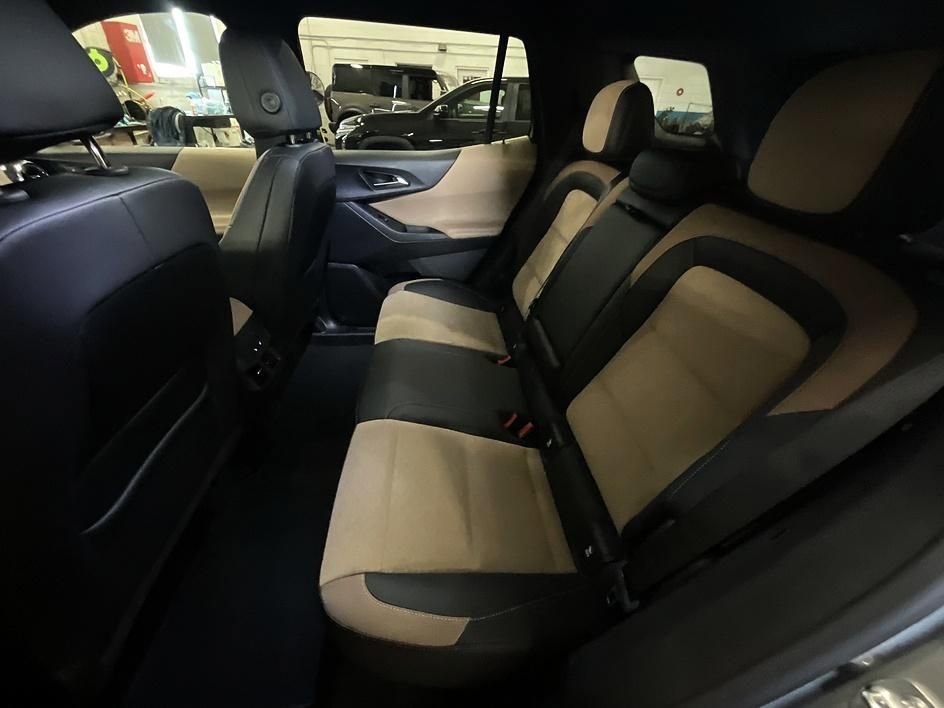 Used 2026 Chevrolet Equinox ACTIV w/ Convenience Package III image 30