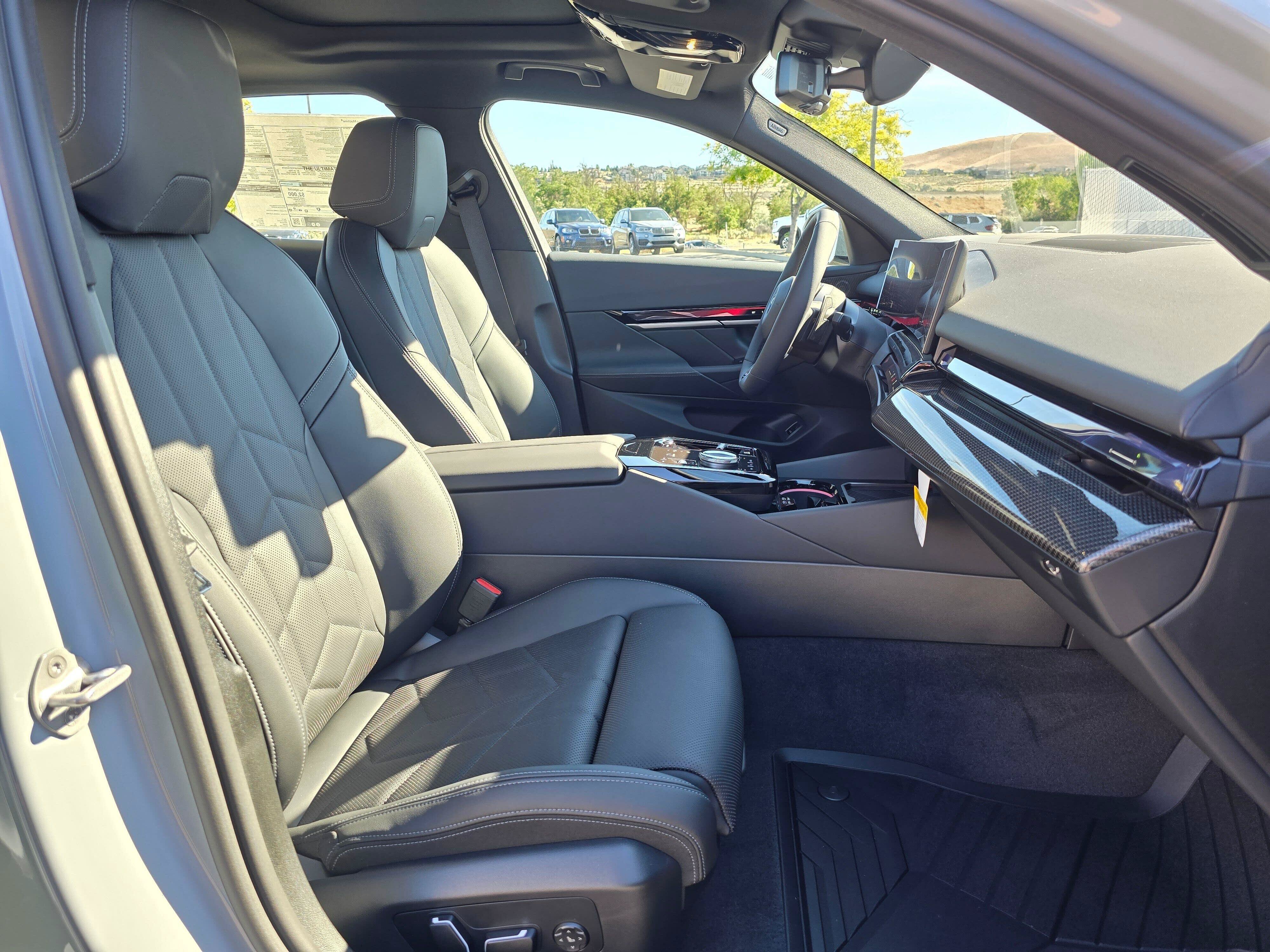 New 2027 BMW 530i xDrive w/ M Sport Package AWD/4WD image 14