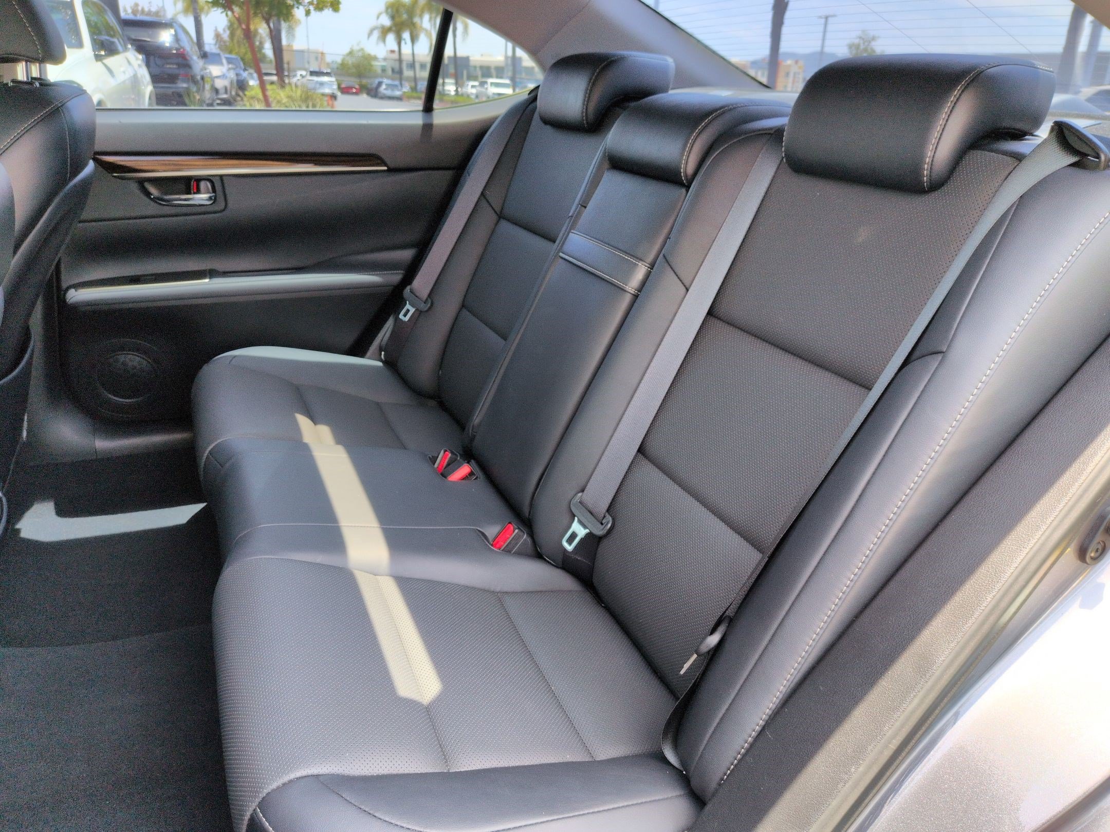 Used 2017 Lexus ES 350 w/ Navigation System Package FWD image 31