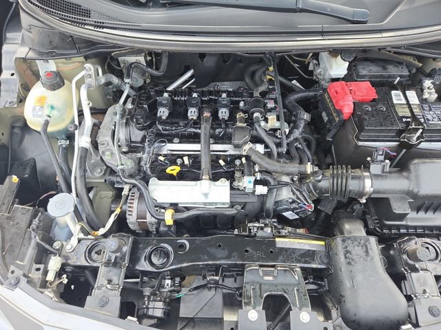 Used 2020 Nissan Versa SV w/ Trunk Package image 28