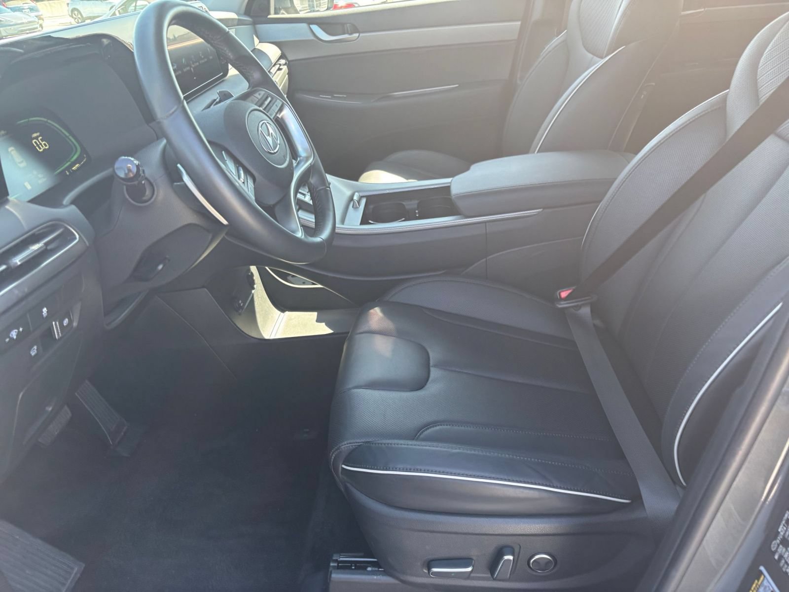 Used 2025 Hyundai Palisade SEL FWD image 30