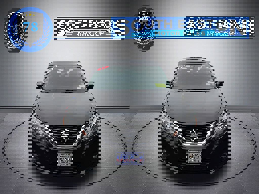 Used 2017 Nissan Altima 2.5 SR w/ Midnight Edition Package image 3