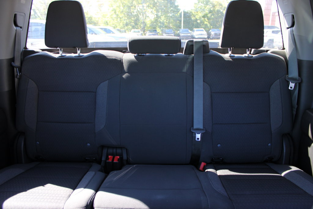 Used 2022 Chevrolet Silverado 1500 Custom w/ LPO, Dark Essentials Package AWD/4WD image 23