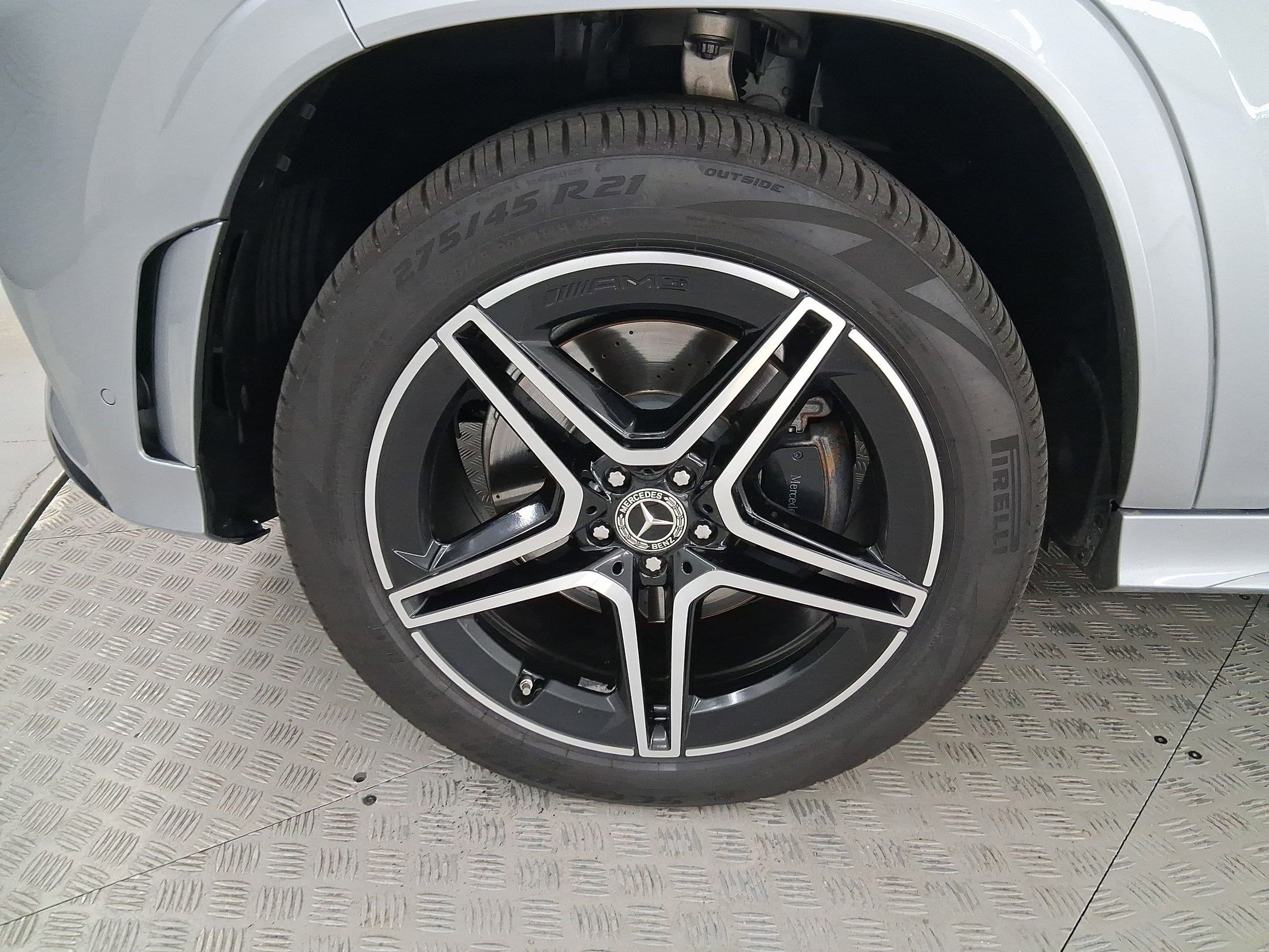 Used 2022 Mercedes-Benz GLS 450 4MATIC image 11