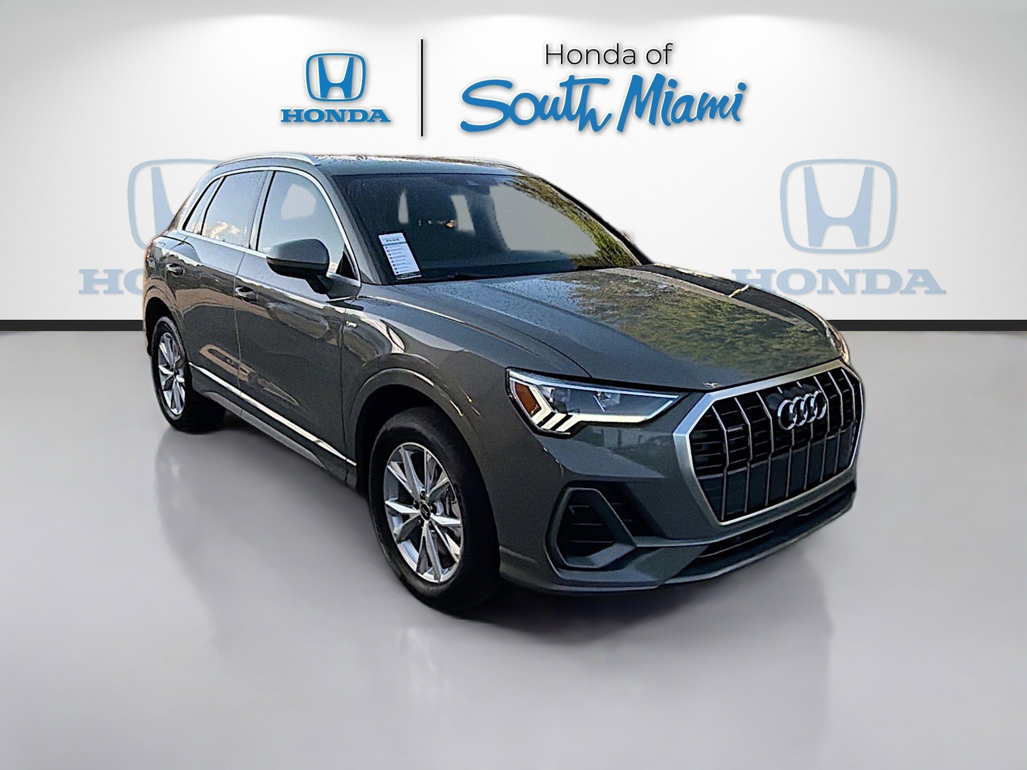 Used 2024 Audi Q3 2.0T Premium