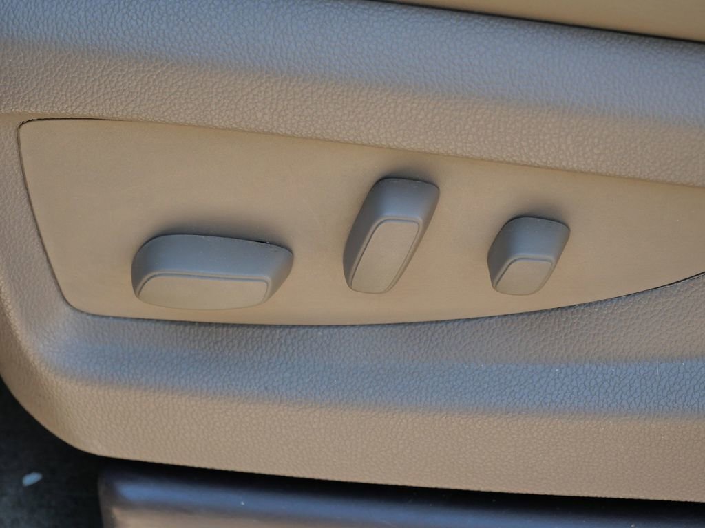 Used 2015 GMC Sierra 1500 Denali w/ Driver Alert Package image 18