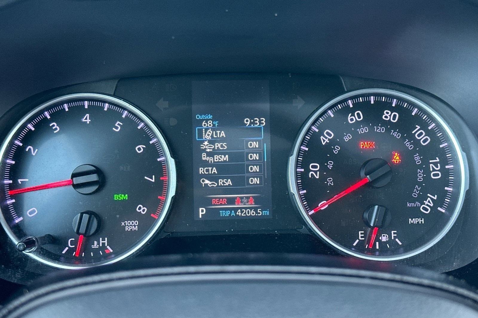 Used 2019 Toyota RAV4 XLE w/ Carpet Mat Package image 21