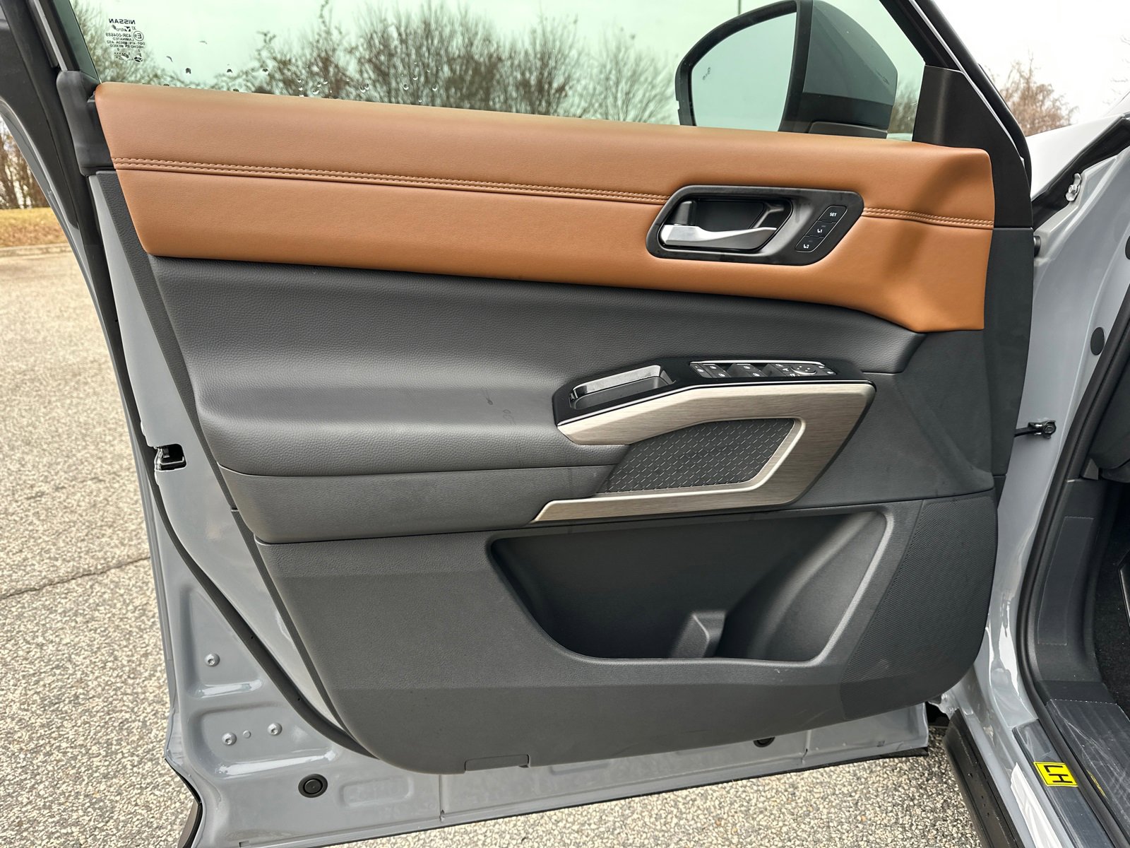 New 2025 Nissan Pathfinder Platinum w/ Lighting Package (N92) image 10